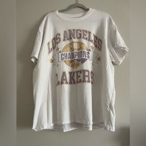 Abercrombie & Fitch White Los Angeles Lakers Graphic Tee with Purple & Gold